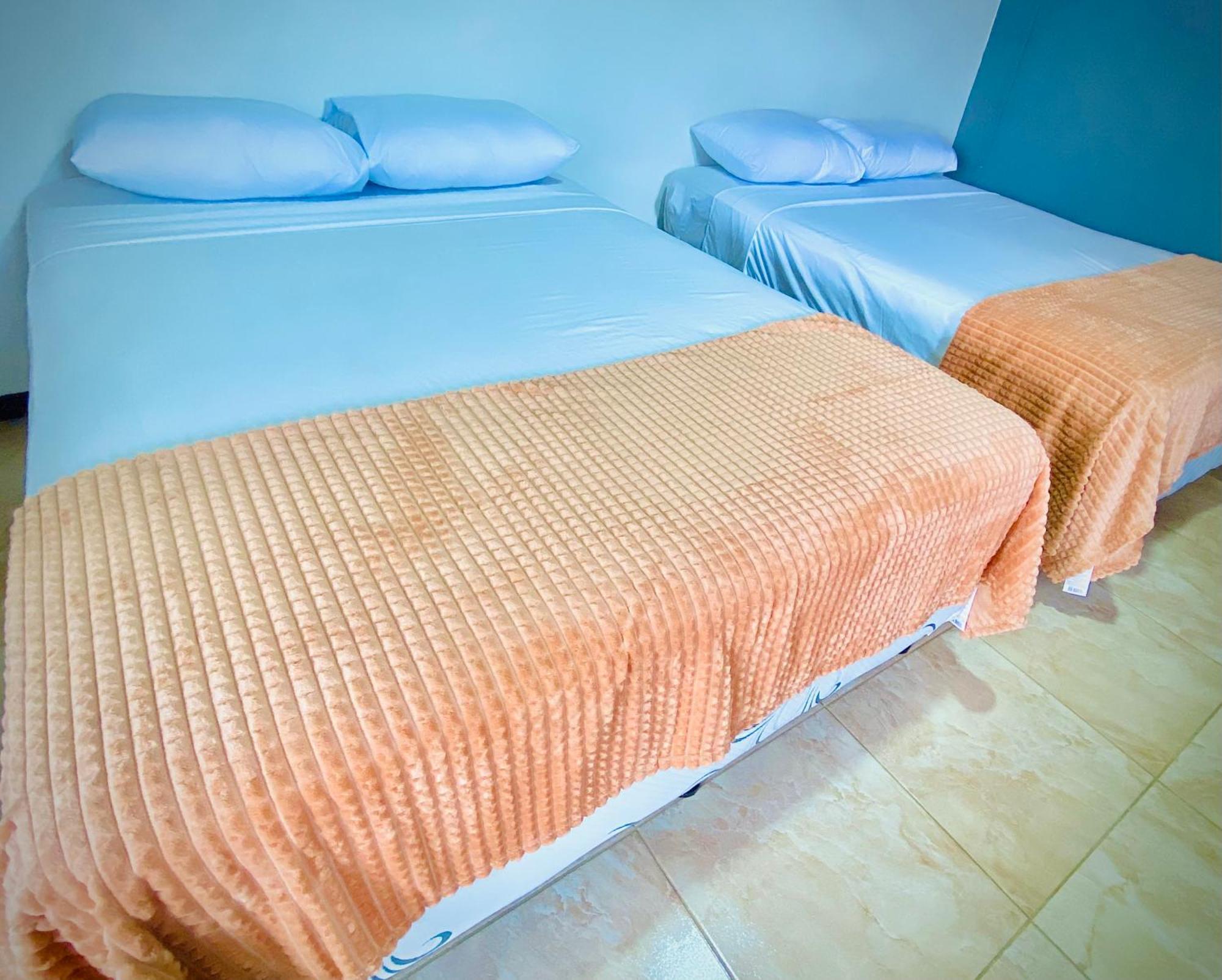 Nomads Family Rooms, Fortuna Town La Fortuna Extérieur photo